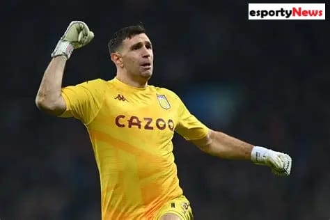 Exclusive: Aston Villa’s Emiliano Martinez Eyes Manchester United Transfer